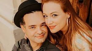 Mais puro coração': Quem era a atriz e cantora de SC que morreu em acidente  de carro com pianista