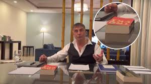 Sedat peker'in ataşehir'de katıldığı açılışta izdiham yaşandı. Sedat Peker In Yeni Videosunda Dikkat Ceken Ayrinti