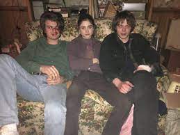 Cast, trailer, spoilers, and everything you need to know about season 4 including the netflix drama's newest cast members amanda bell june 9, 2021, 11:01 a.m. Stranger Things 4 Auf Twitter The Trio Behind The Scenes Strangerthings
