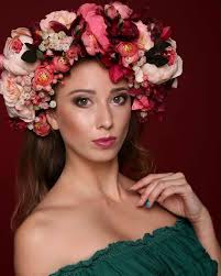 Kaleydoskop.Artificial flower crowns.