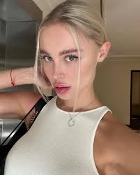 Victoria Volk's Instagram, Twitter & Facebook