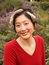 Sarah Dunham's Instagram, Twitter & Facebook