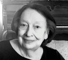 Dora Mancini's Instagram, Twitter & Facebook