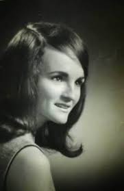 Lynne Meeks's Instagram, Twitter & Facebook