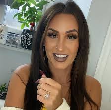 Jennifer Boddie's Instagram, Twitter & Facebook