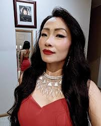 Dee Thao's Instagram, Twitter & Facebook