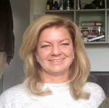 Sarah Roscoe's Instagram, Twitter & Facebook