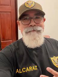 I really wonder if my haircut is still under new AR-Reg 😒🙏🏽🙄 That's the  best I can do for Uncle Sam 🇺🇸 🤣 #usarmy