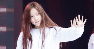 Female Idols Who Are Just As Beautiful Without Makeup Without Makeup Perfect Complexion Makeup