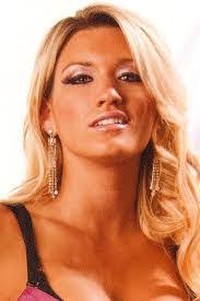 Lacey Dawn's Instagram, Twitter & Facebook