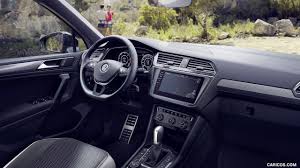 2019 volkswagen tiguan compact crossover suv review and buying guide covering prices, specifications, trim levels, engines, interior space and photos. 2019 Volkswagen Tiguan Offroad Eu Spec Interior Caricos