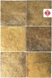 Artisan Gold Deze Gouden Wandtegel Uit De Serie Artisan Heeft Een Zacht Gouden Kleurstelling Deze Unieke Tint Staat Ideaal Wandtegels Tegels Kleurstellingen