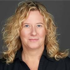 Michelle Reinert's Instagram, Twitter & Facebook