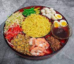 Ini adalah resepi khas cara membuat dan masak mee kari dengan isi udang yang sedap dan menyelerakan. Resepi Mee Kari Sambal Udang Kering Senang Masak