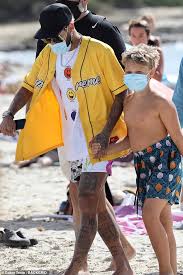 See more ideas about neymar son, neymar, neymar jr. Football Ace Neymar Cuts A Stylish Figure As He Spends Quality Time With Son Davi Nine In Spain Daily Mail Online