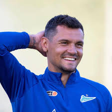 Dejan lovren is a croatian defender who plays as a centre back for liverpool and the croatian national team. Dejan Lovren Facebook
