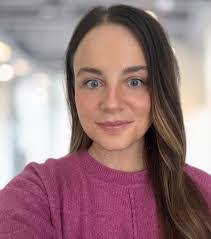 Laura Barnaby's Instagram, Twitter & Facebook