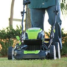 When it comes to operating this battery lawn mower for large yards, people praise the machine for its maneuverability and light weight. The 5 Best Lawn Mowers 2021 This Old House