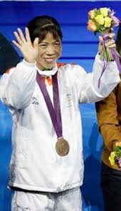 Mary kom shares her story of winning a bronze medal as she takes us through the rounds of the flyweight boxing competition at london 2012.subscribe to the of. Manipur To Award Rs 50 Lakh To Mary Kom Rediff Sports