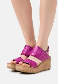 Dieser pinnwand folgen 307 nutzer auf pinterest. A S 98 Plateausandalette Fuchsia Pink Zalando De