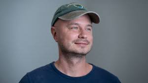 This Film and Entertainment Business grad shares how military experience,  hands-on learning, and strong mentorship helped him launch his own  photography company.  https://www.fullsail.edu/about/full-sail-stories/veteran-and-dual-degree-grad-daniel  ...