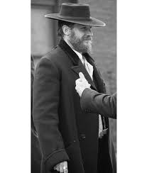 In a bloody fourth season, peaky blinders supporting character alfie solomons earns the mvp title, thanks to tom hardy's scene stealing performance. Tom Hardy Peaky Blinders Coat Alfie Solomons Coat Jackets Creator