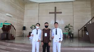 Jumat agung adalah hari kita memperingati kematian yesus di. Majalah Holong New Normal Hkbp Jambi Resort Jambi Distrik Xxv Jambi Adakan Peneguhan Sidi