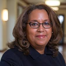 Lina Bell's Instagram, Twitter & Facebook