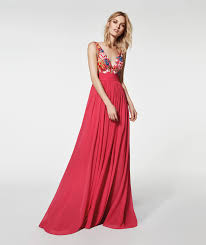 Scopri la gamma di abbigliamento da damigella su asos. Abito Da Cerimonia Rosso Abito Lungo Gretel Con Spalline Pronovias Abiti Abiti Lunghi Abito Da Cerimonia
