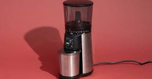 This is an electric blade grinder, which means grinding your coffee will be as easy as holding down a button. The 4 Best Coffee Grinders Of 2021 Reviews By Wirecutter