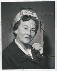 Betty Becker's Instagram, Twitter & Facebook