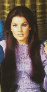 Priscilla Presley 1970s This Photo Is Significant Of Her Coming Into Her Own Style She Started Ditching The He Priscilla Presley Elvis And Priscilla Elvis