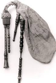 Une Des Trois Muchosas Anciennes Conservees Au Musee Des Instruments De Musique De Bruxelles Ayant Apparte Musique Traditionnelle Danse Traditionnelle Musique