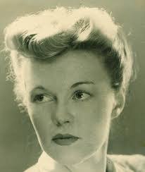 Mary Beach's Instagram, Twitter & Facebook