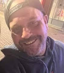 Dustin Clifford's Instagram, Twitter & Facebook