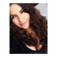 Wendy Caro's Instagram, Twitter & Facebook