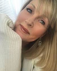 Debra Foreman's Instagram, Twitter & Facebook