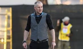 După aproape un an și jumătate de colaborare, acesta nu va mai continua pe banca tehnică a. SumudicÄƒ Si Edi IordÄƒnescu Schimb De Mesaje Pe Whatsapp DupÄƒ Ce Negocierile Cu Fcsb Au Picat Ce Au Discutat Cei Doi