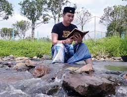 Listen to aldi taher in full in the spotify app. Aldi Taher Ingin Nikahi Nissa Sabyan Netizen Dia Lagi Stres Dan Sepi Job