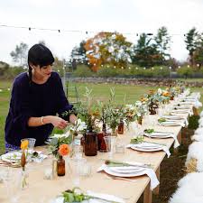 Host a fall harvest party in your backyard! How To Throw The Perfect Fall Party Food Wine