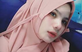Kecantikan yang dimiliki oleh seorang perempuan seringkali membuat mata para lelaki tidak tahan. Top 30 Artis Tik Tok Di Indonesia Starngage