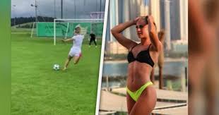 Auf dem post ist sie mit ramona bachmann (30) unter einer palme am strand zu sehen. Nachster Kunstschuss Alisha Lehmann Haut Wieder Einen Raus