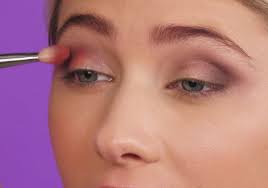 Step one in the applying eye shadow process is to use an eye cream, if applicable, to smooth out fine lines around your eyes. How To Evening Red Eyeshadow Superdrug