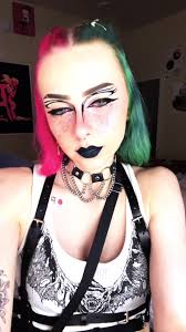 @emo nite 2nite 🖤 transition cred: @Bex 🧚🏻‍♀️ #graphicliner #mua  #emonite #makeupartist #billie #fypシ