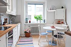Modern stylish scandinavian kitchen interior with kitchen accessories. 60 Chic Scandinavian Kitchen Designs For Enjoyable Cooking Scandinavian Interior Kitchen Scandinavian Kitchen Design Scandinavian Kitchen