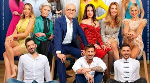 Come fausto leali, la probabilmente, durante la visione della 36esima puntata del «grande fratello vip», a fausto leali. Grande Fratello Vip Ai Blocchi Di Partenza Signorini Sara Un Edizione Esplosiva Tgcom24