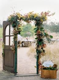 Wie viel geld zur hochzeit geschenkt wird, hängt natürlich davon ab, wie gut du das brautpaar grob kannst du versuchen deinen geldwert nach deinem verzehr auf der hochzeitsfeier zu richten. Hochzeitsideen Fur Turen Kreative Deko Mit Vintage Flair