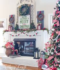 Dec 08, 2020 · for a country twist on your traditional christmas party, play these country christmas classics that will have your friends line dancing all night. Farmhouse Christmas Decor Ideas Focused Around Simplicity