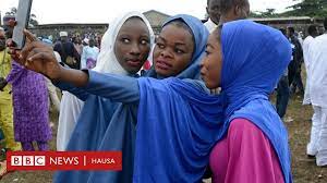 Kalli yada ake rawar nono matan hausawa. Da Gaske Ne Mata Sun Fi Maza Yawa A Duniya Bbc News Hausa