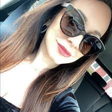 Samantha Crescenzo's Instagram, Twitter & Facebook